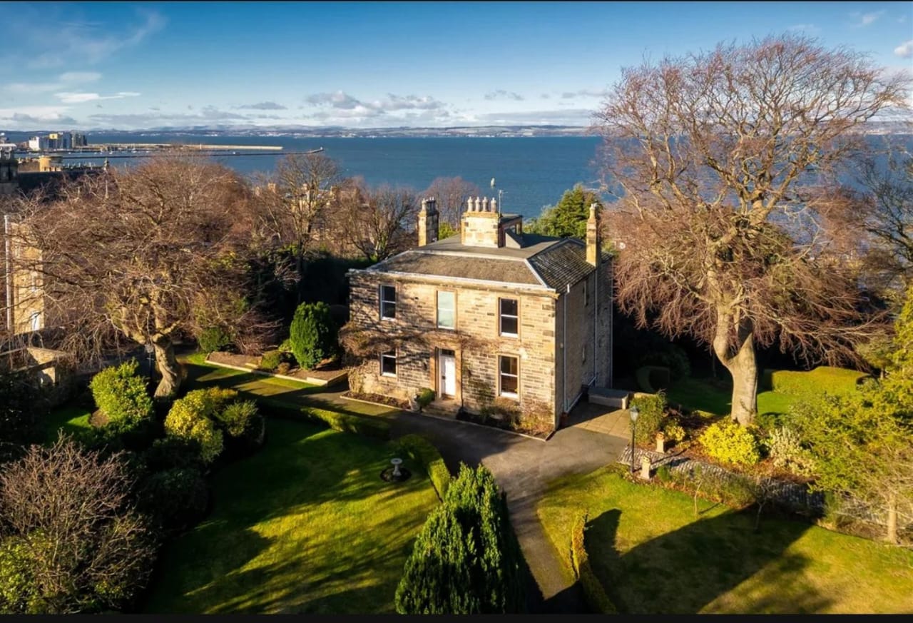 Wonderful Georgian family house