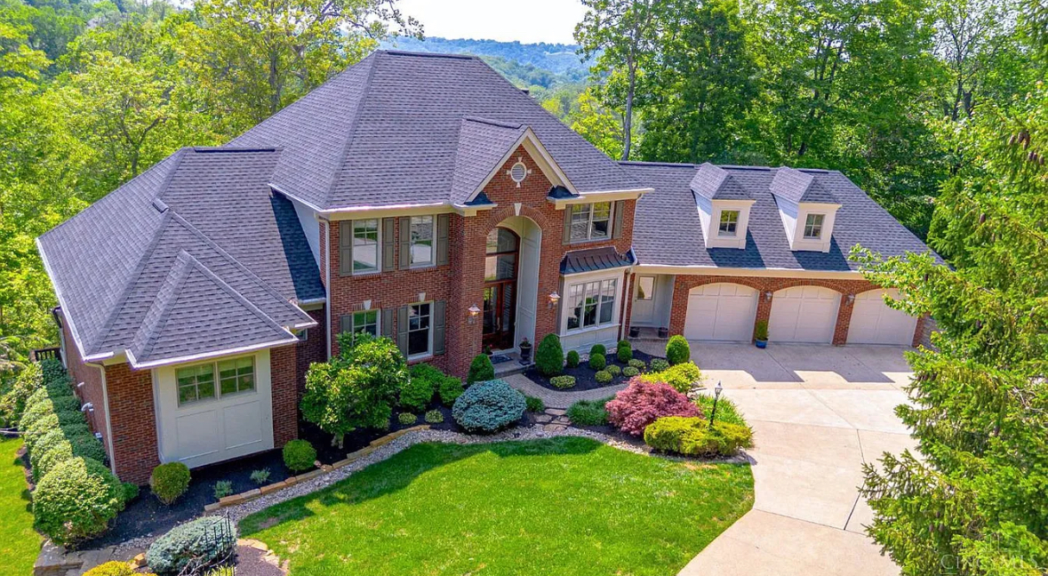 5 beds   5 baths  5,361 sqft